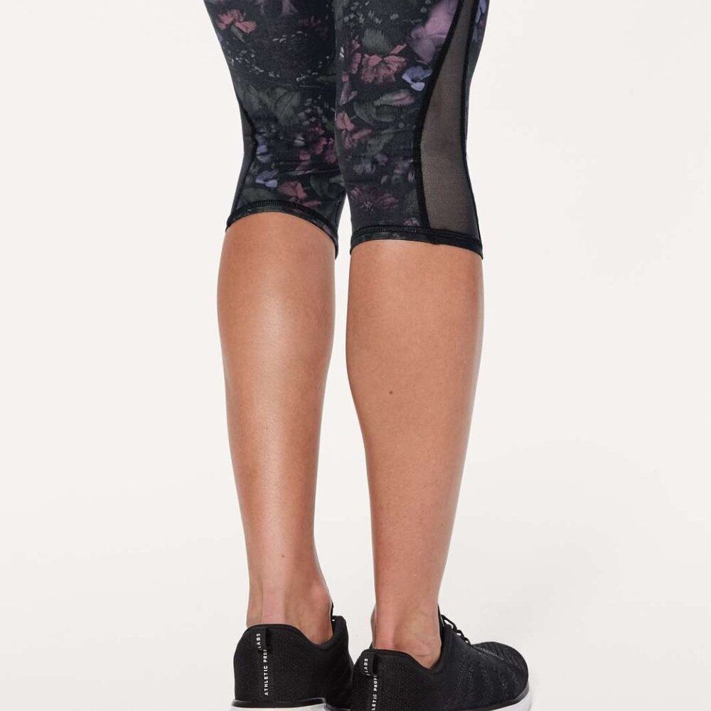 lululemon Frozen Flourish Train Times Crop Leggings Multi Color Size 4 - Picture 2 of 9
